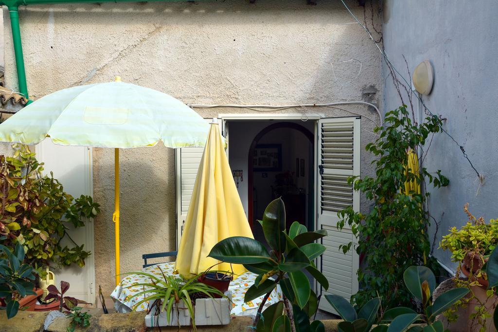 Ferienwohnung Casa Elena Al Duomo Syrakus Exterior foto